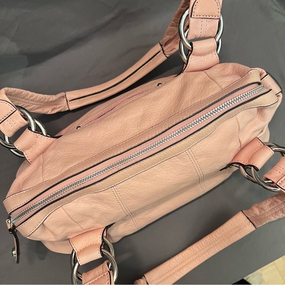 B.Makowsky Pale Pink Pebble Leather Medium Shoulder Bag Purse Silver Pockets EUC - Picture 12 of 16